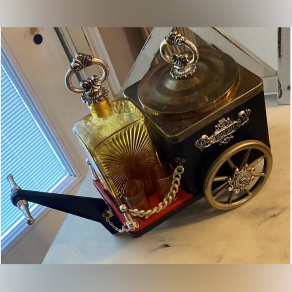 Vtg BARCART Carriage Liquor Decanter Set Working Music Box Japan